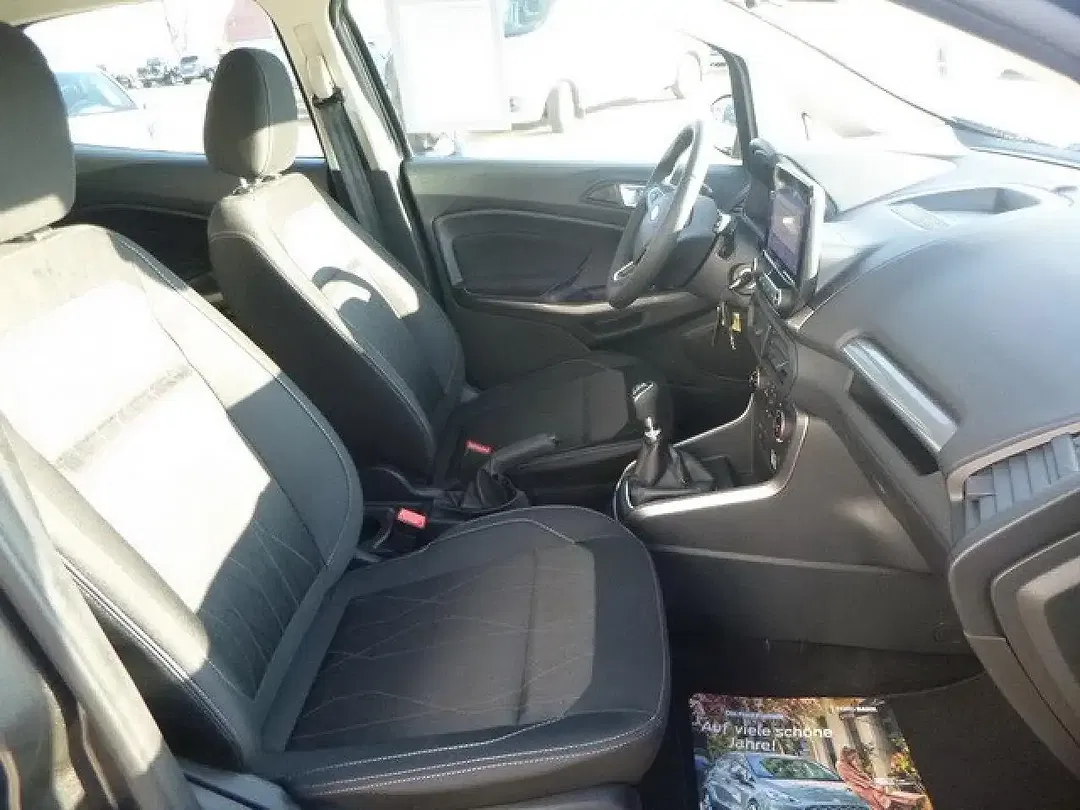 Ford EcoSport - Thumbnail 5