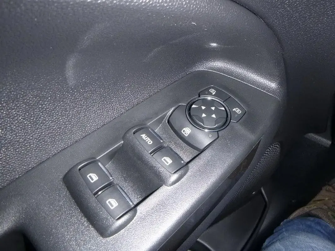 Ford EcoSport - Thumbnail 9