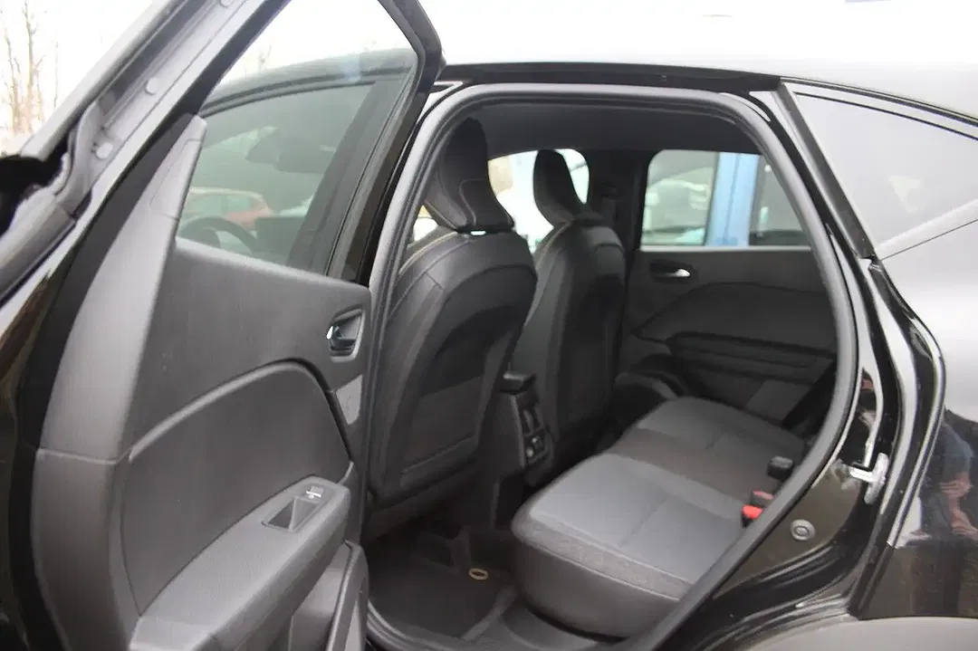 Renault Captur - Thumbnail 10