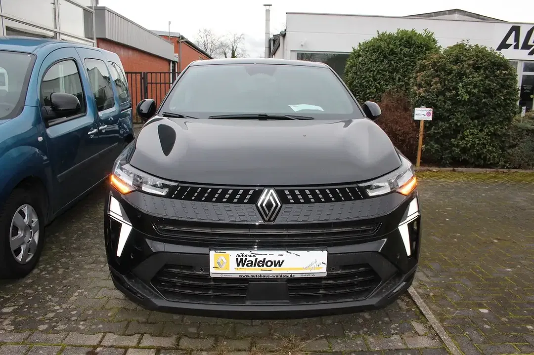Renault Captur - Thumbnail 3