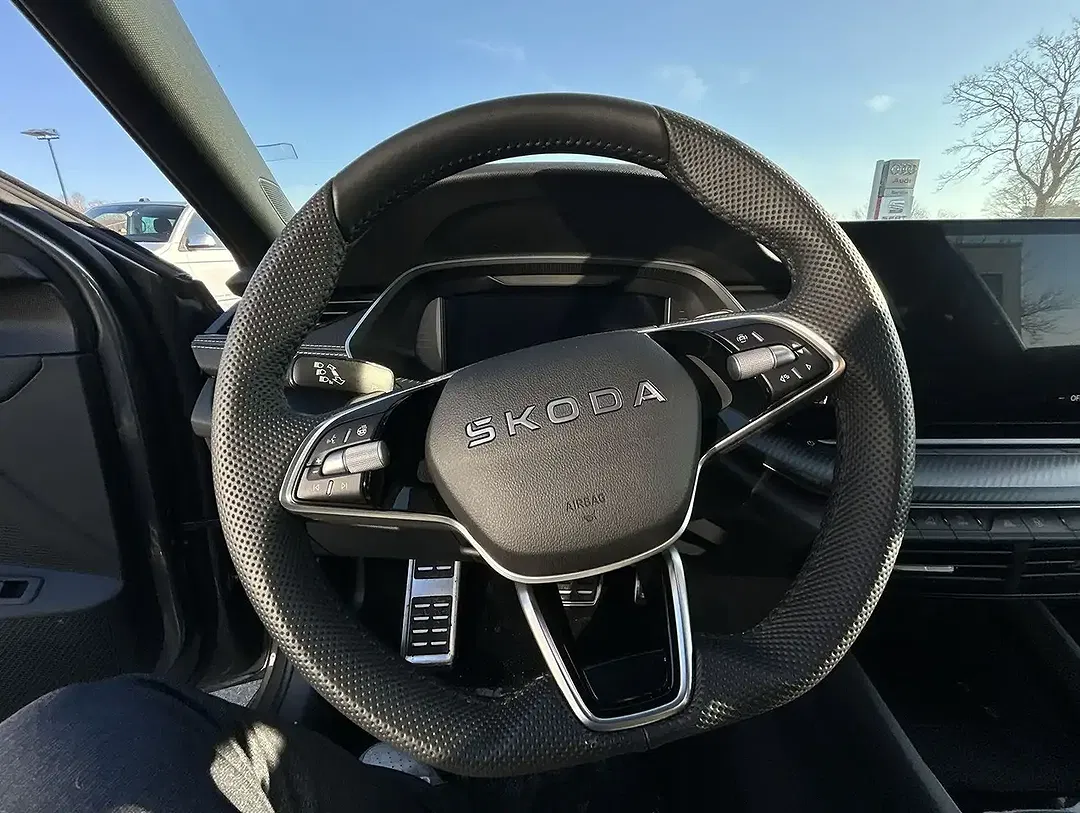 Skoda Octavia - Thumbnail 12