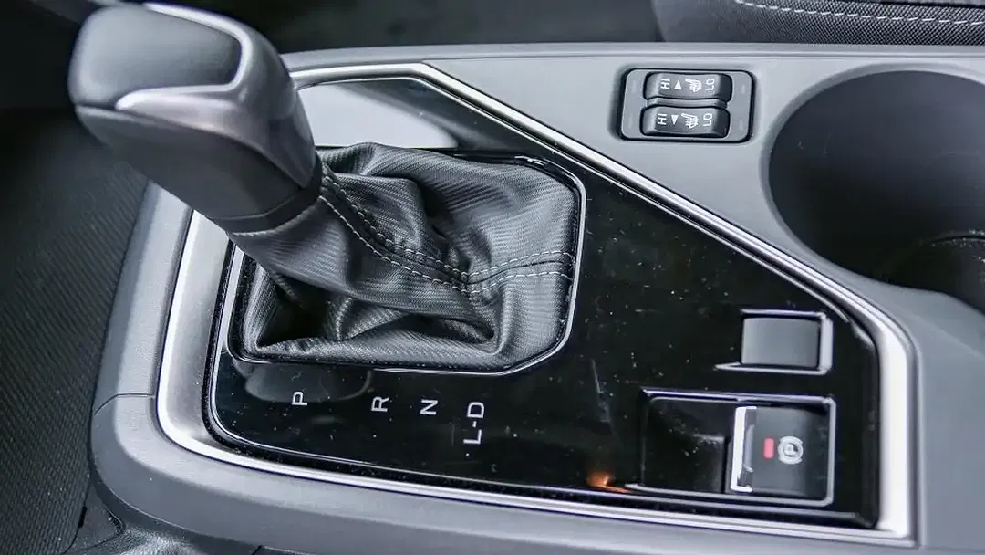 Subaru Crosstrek - Thumbnail 15