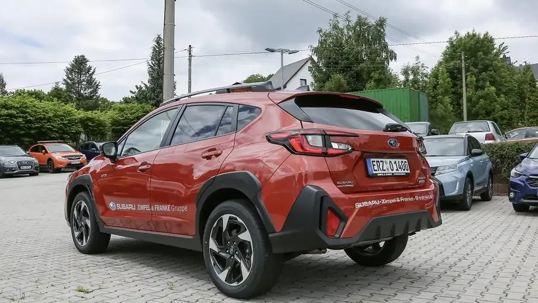 Subaru Crosstrek - Thumbnail 3