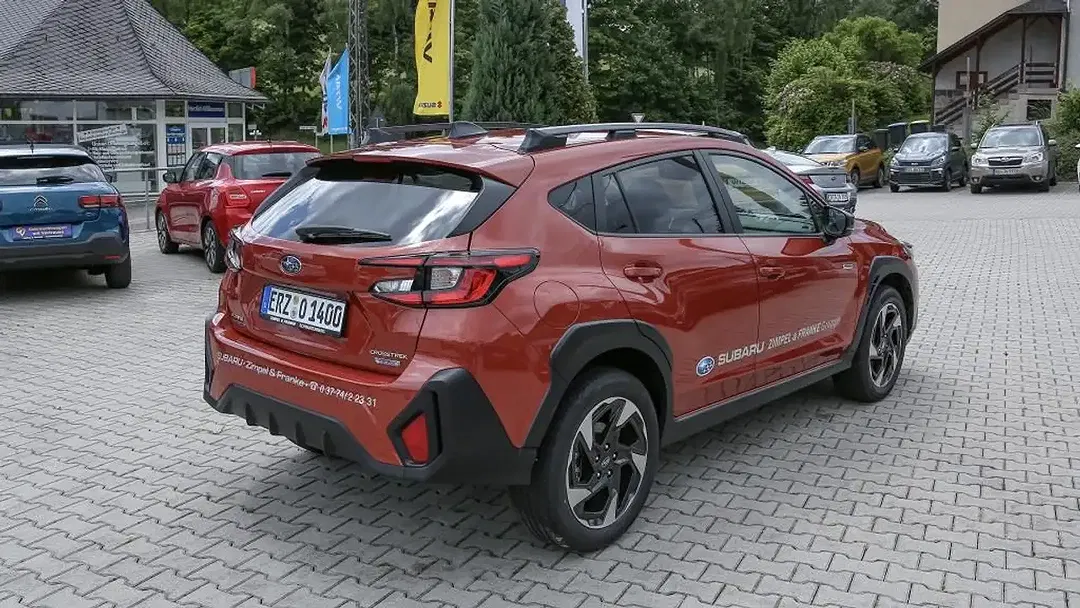 Subaru Crosstrek - Thumbnail 4