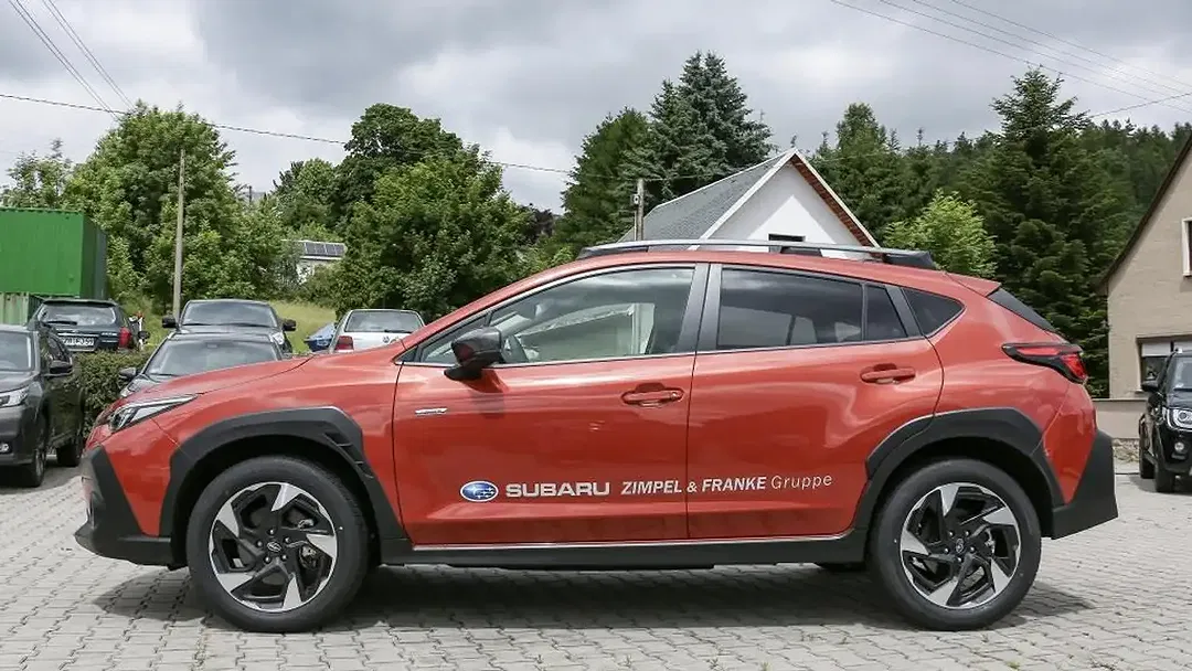 Subaru Crosstrek - Thumbnail 5