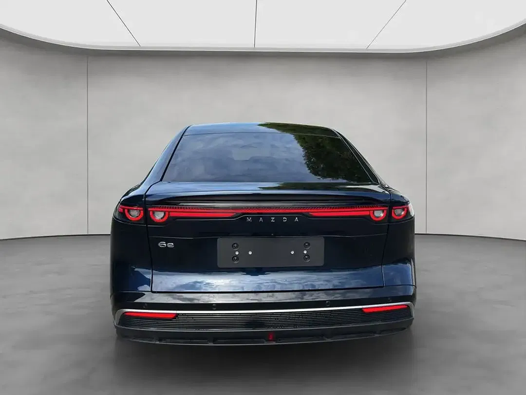 Mazda 6e - Thumbnail 4