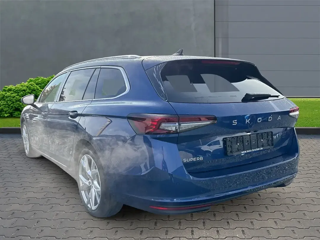 Skoda Superb - Thumbnail 2