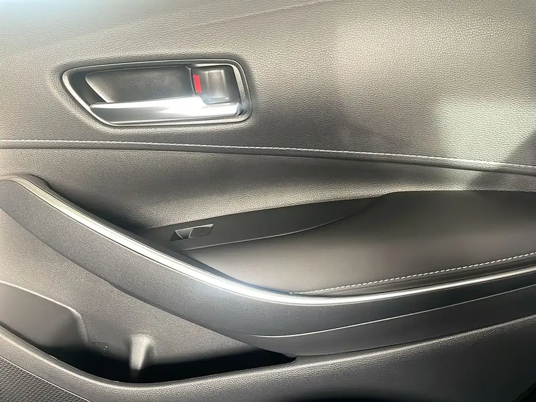 Toyota Corolla - Thumbnail 15