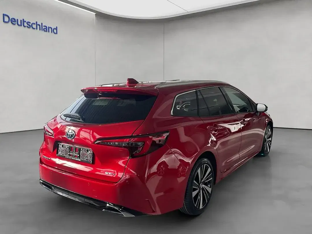 Toyota Corolla - Thumbnail 6
