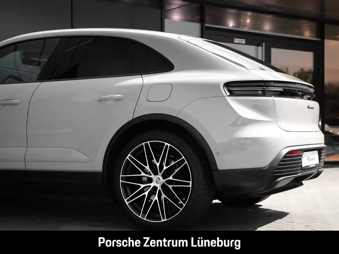 Porsche Macan - Thumbnail 15