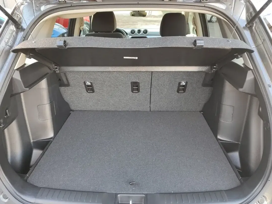 Suzuki Vitara - Thumbnail 14