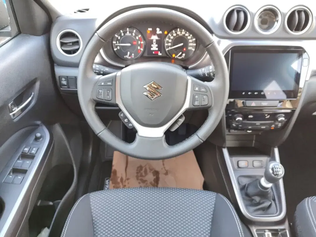 Suzuki Vitara - Thumbnail 9