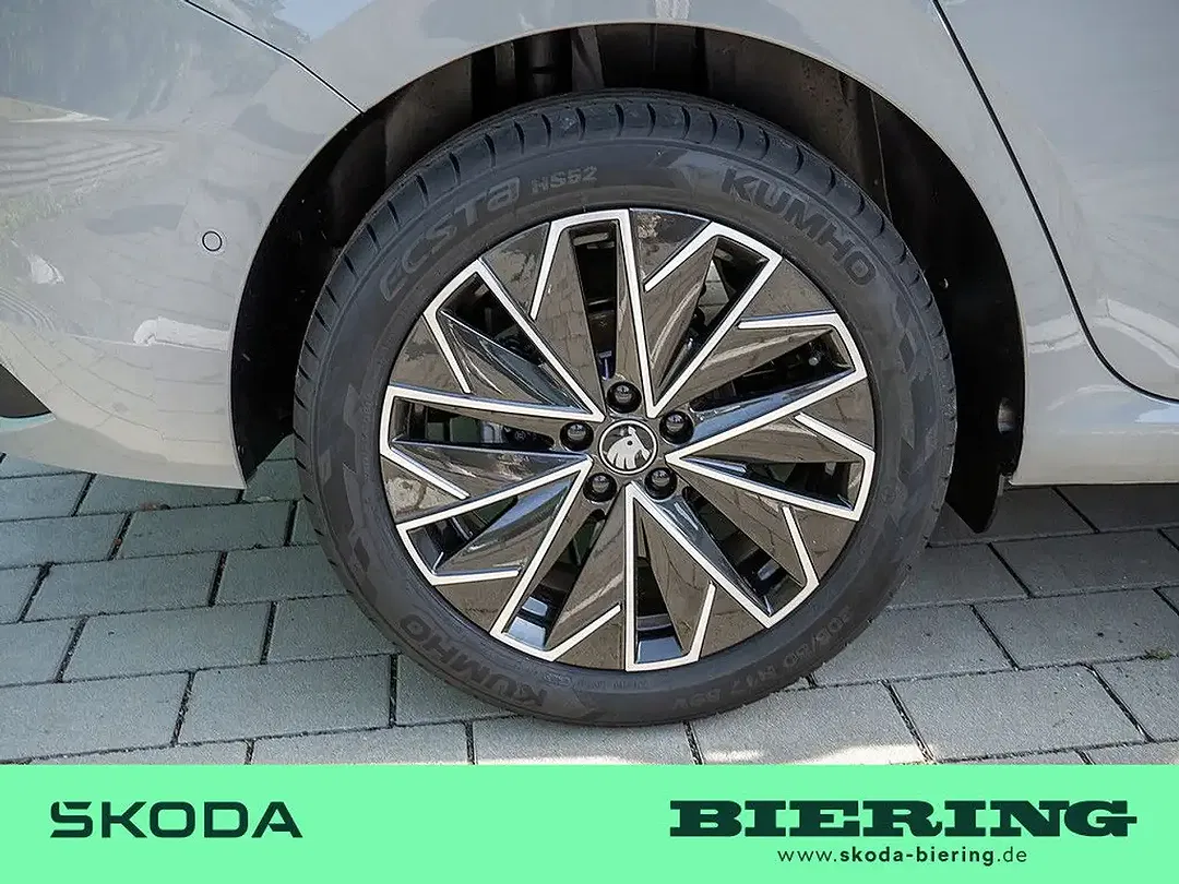 Skoda Scala - Thumbnail 5