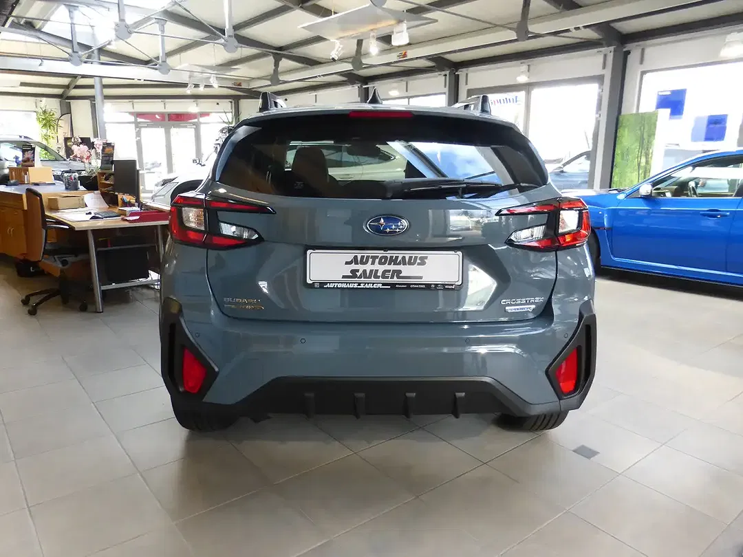 Subaru Crosstrek - Thumbnail 3