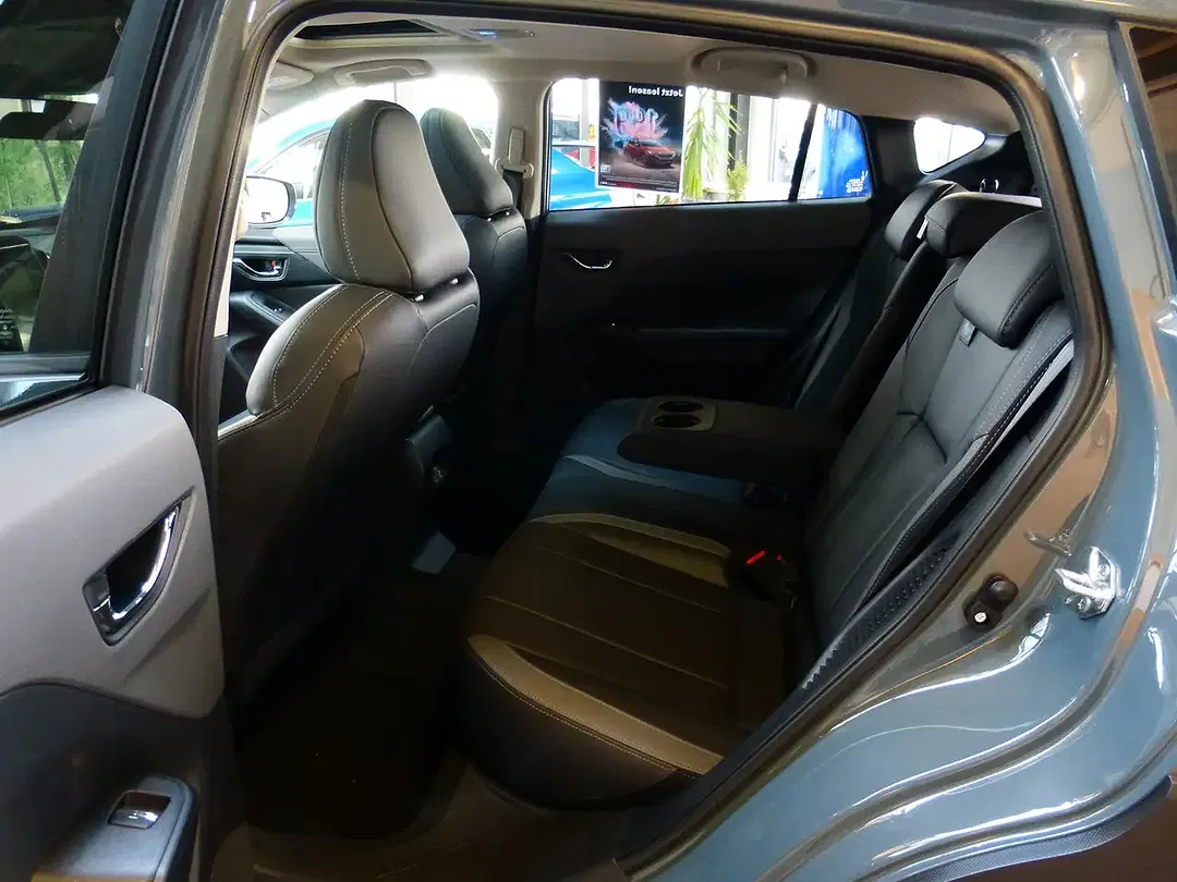 Subaru Crosstrek - Thumbnail 9