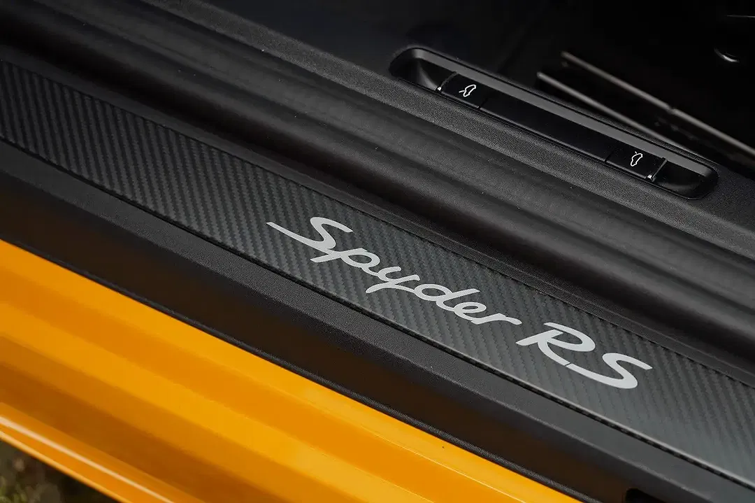Porsche Boxster - Thumbnail 15