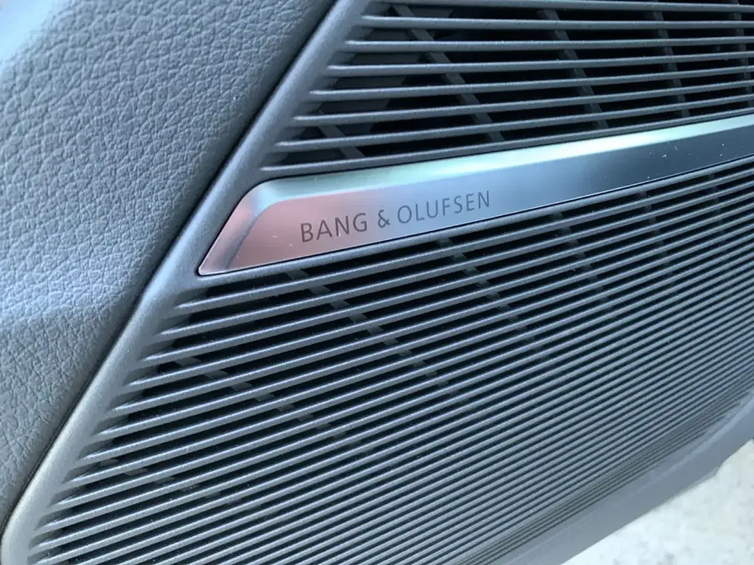 Audi Q8 - Thumbnail 18