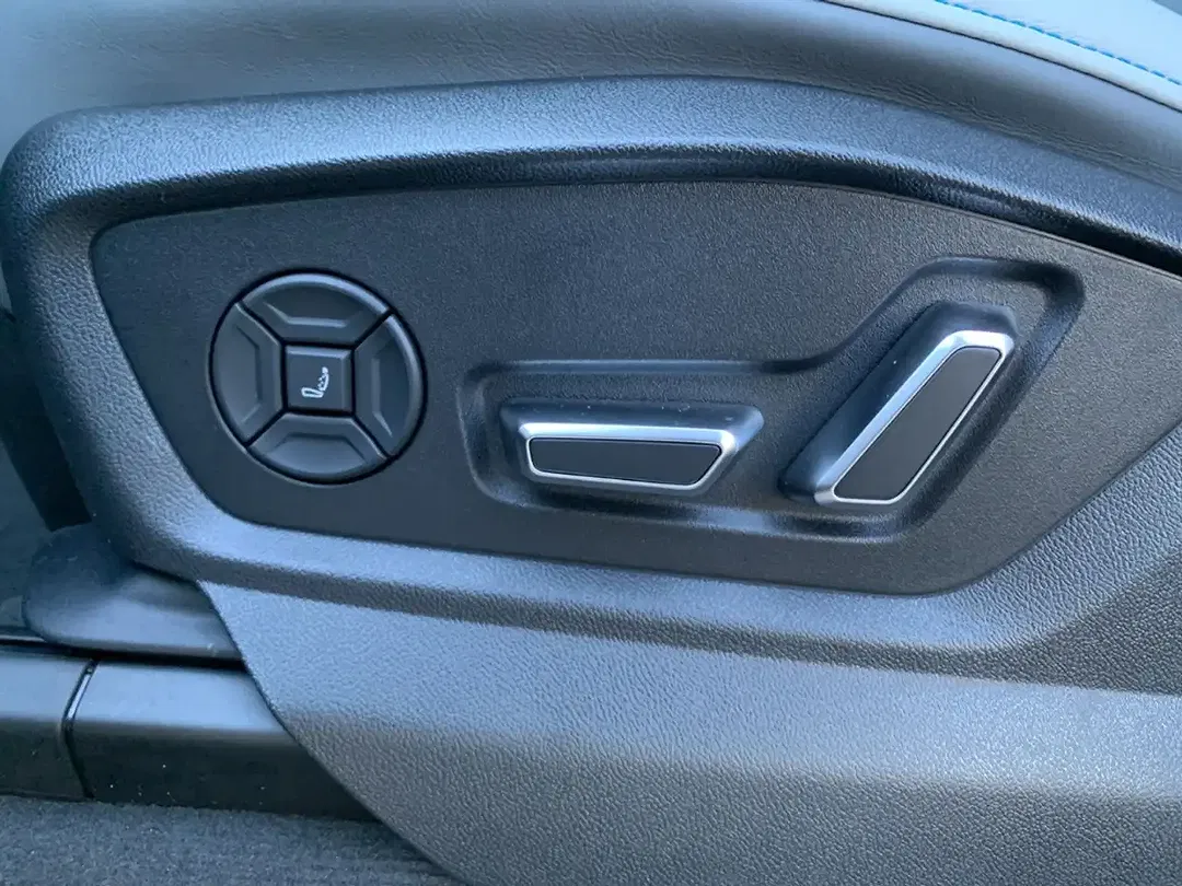 Audi Q8 - Thumbnail 21