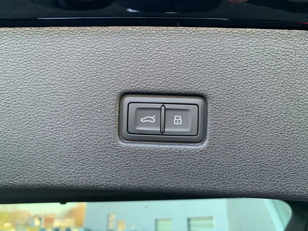 Audi Q8 - Thumbnail 30
