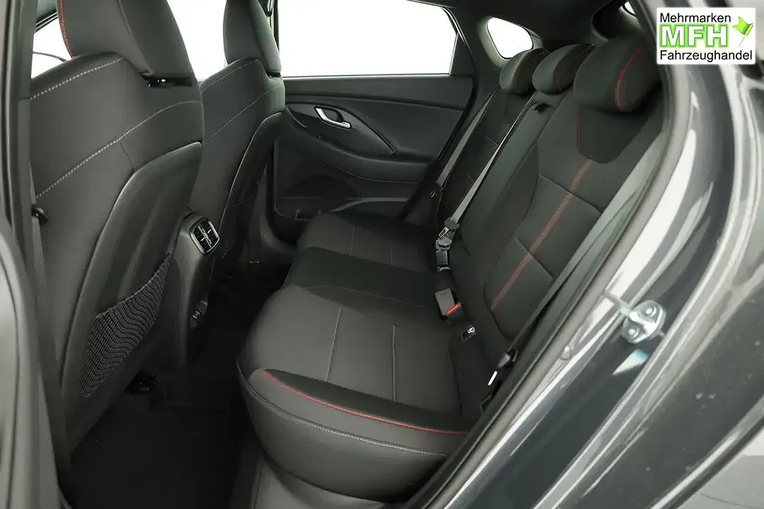 Hyundai i30 - Thumbnail 10