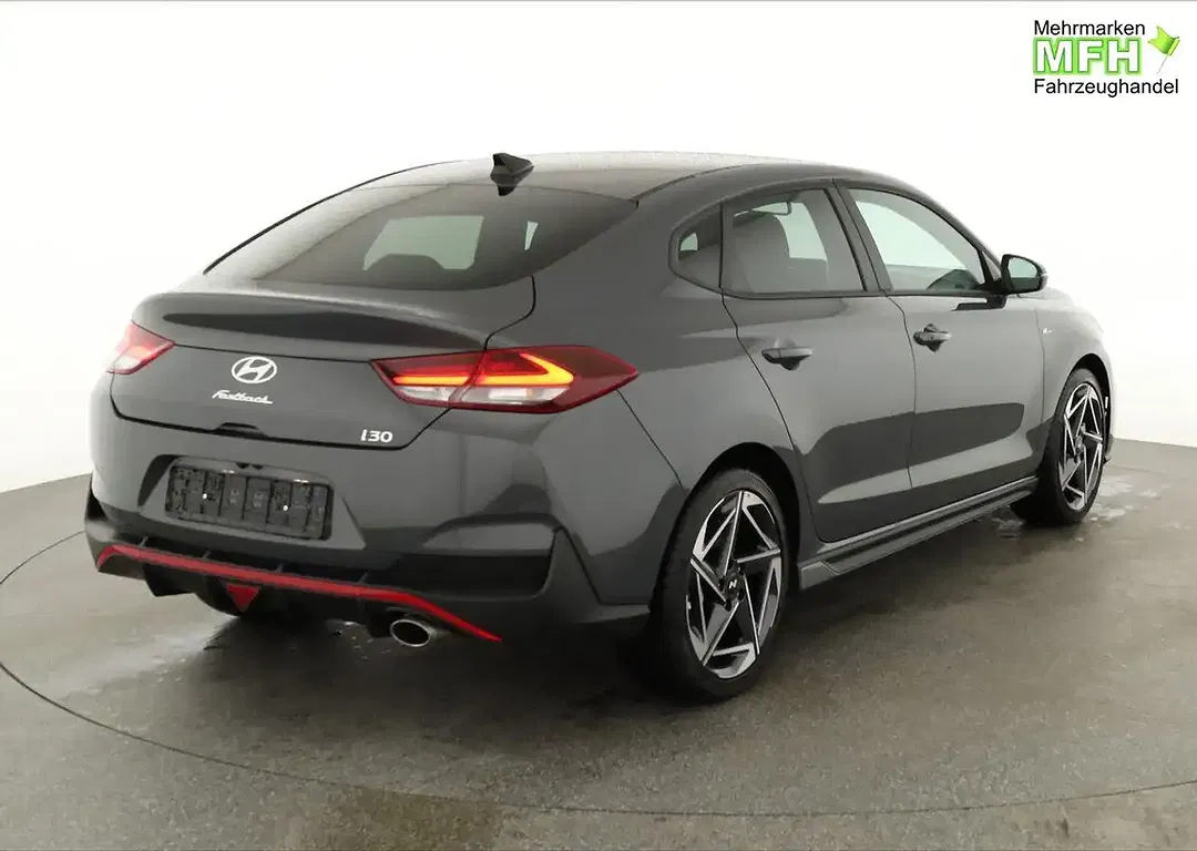 Hyundai i30 - Thumbnail 2