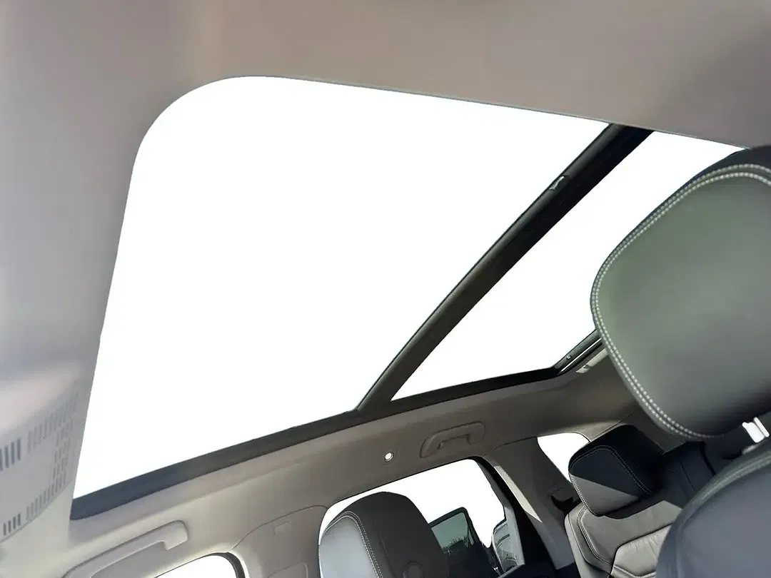 Volkswagen Touareg - Thumbnail 10