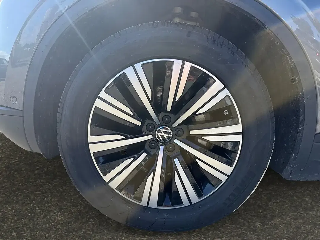 Volkswagen Touareg - Thumbnail 7