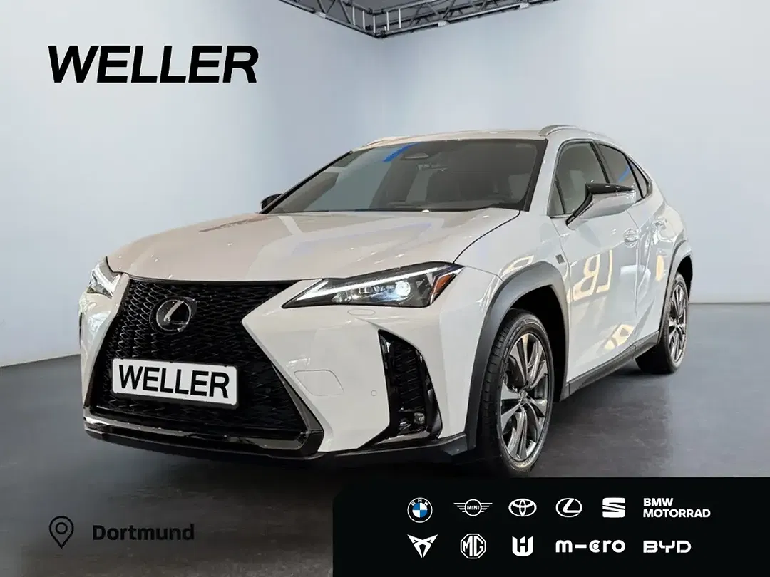 Lexus UX 300h - Thumbnail 1