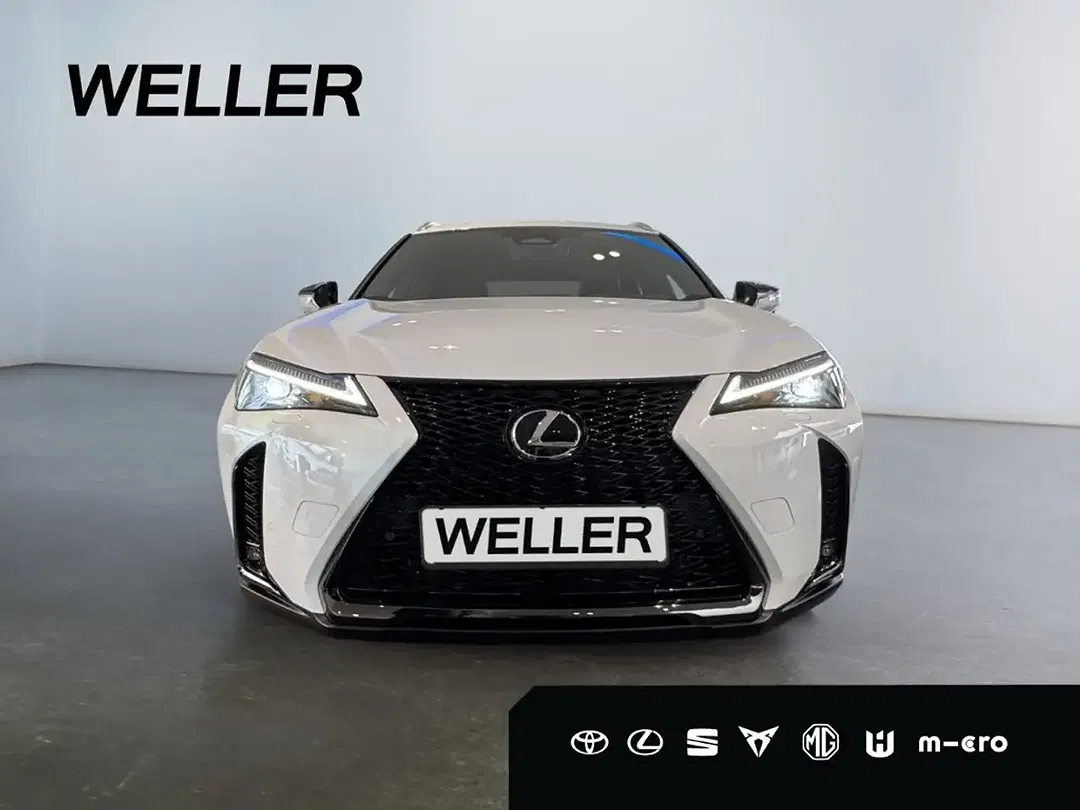 Lexus UX 300h - Thumbnail 2