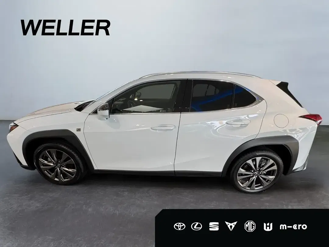 Lexus UX 300h - Thumbnail 4