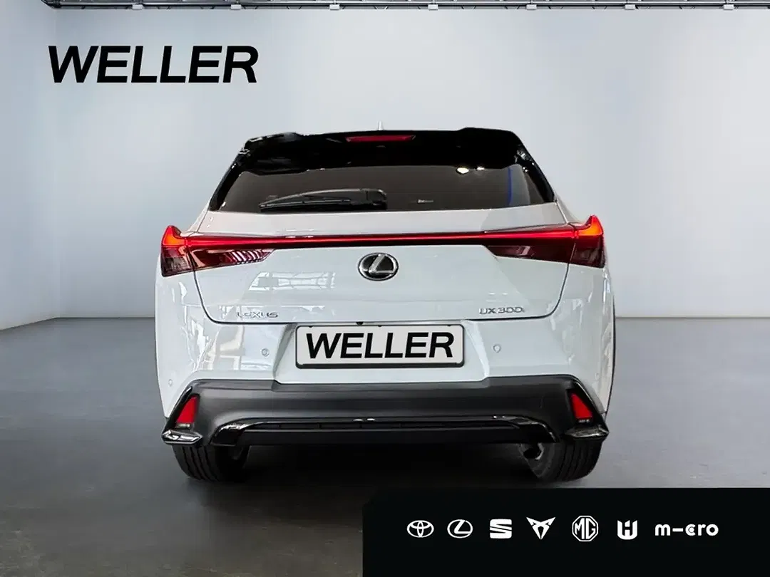 Lexus UX 300h - Thumbnail 5