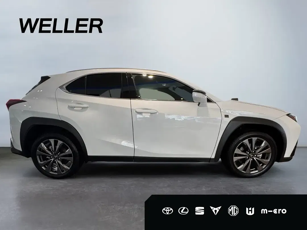 Lexus UX 300h - Thumbnail 7