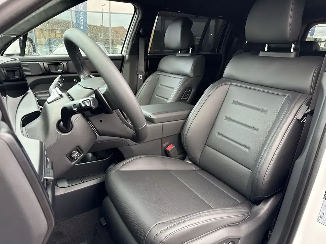Hyundai SANTA FE - Thumbnail 10