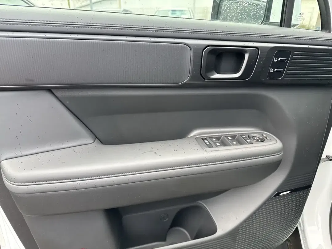 Hyundai SANTA FE - Thumbnail 13