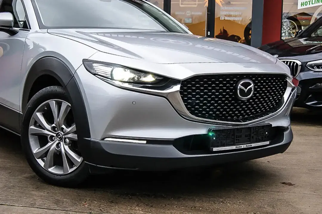 Mazda CX-30 - Thumbnail 2