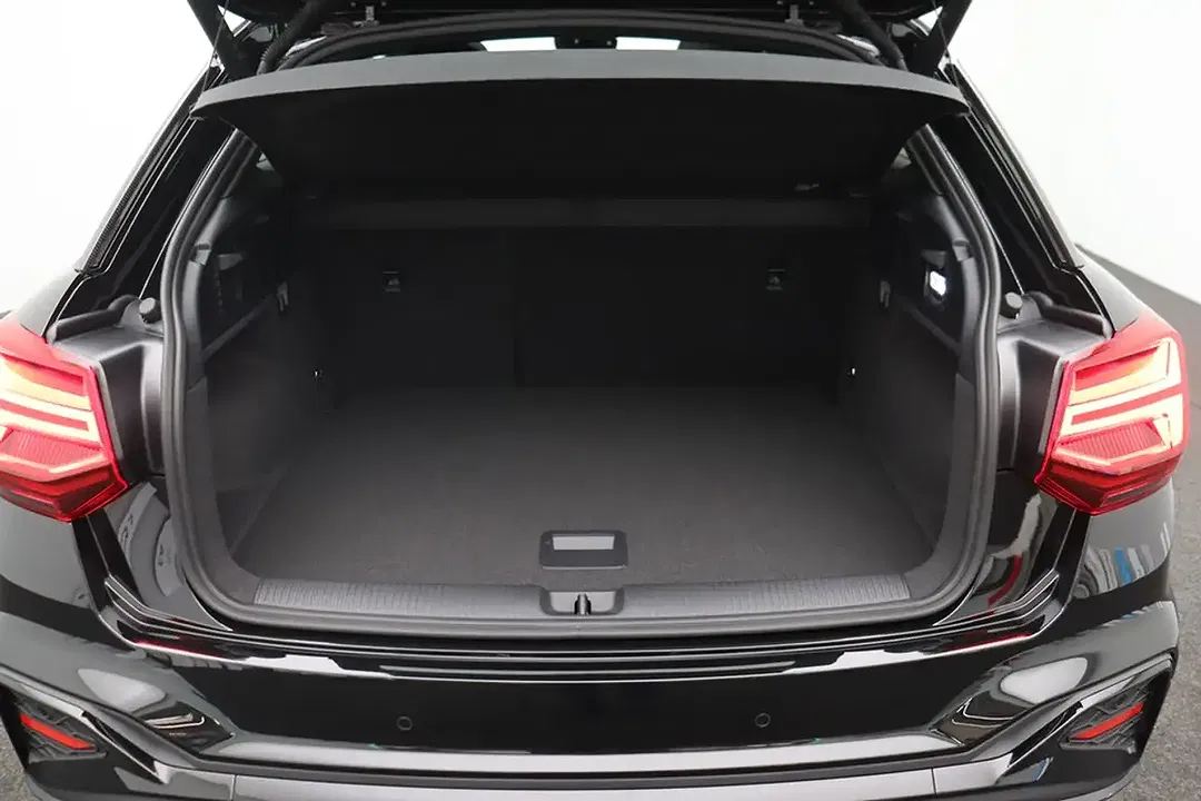 Audi SQ2 - Thumbnail 13