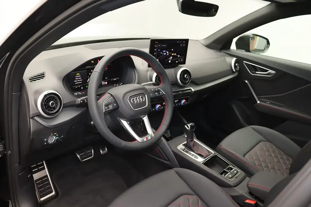 Audi SQ2 - Thumbnail 9