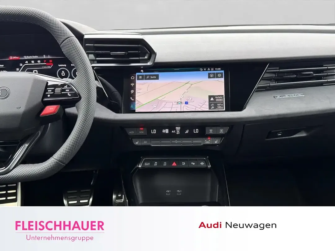 Audi RS3 - Thumbnail 11