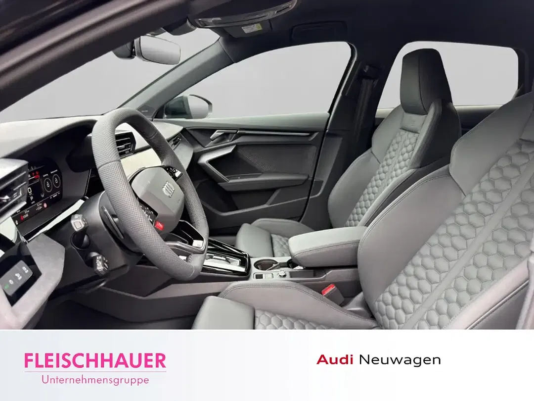 Audi RS3 - Thumbnail 5