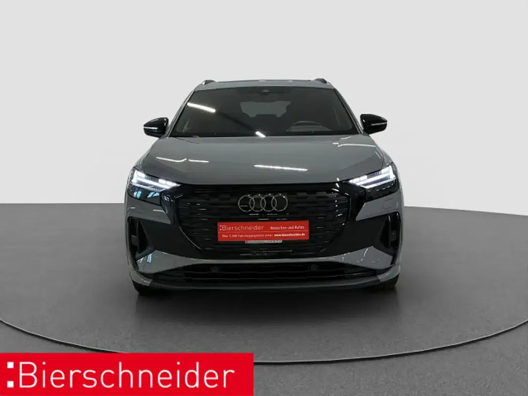Audi Q4 e-tron - Thumbnail 2
