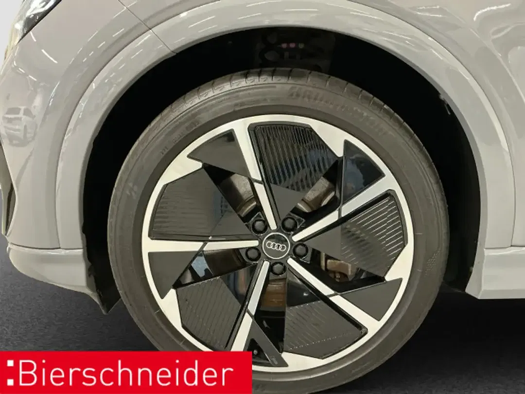 Audi Q4 e-tron - Thumbnail 7