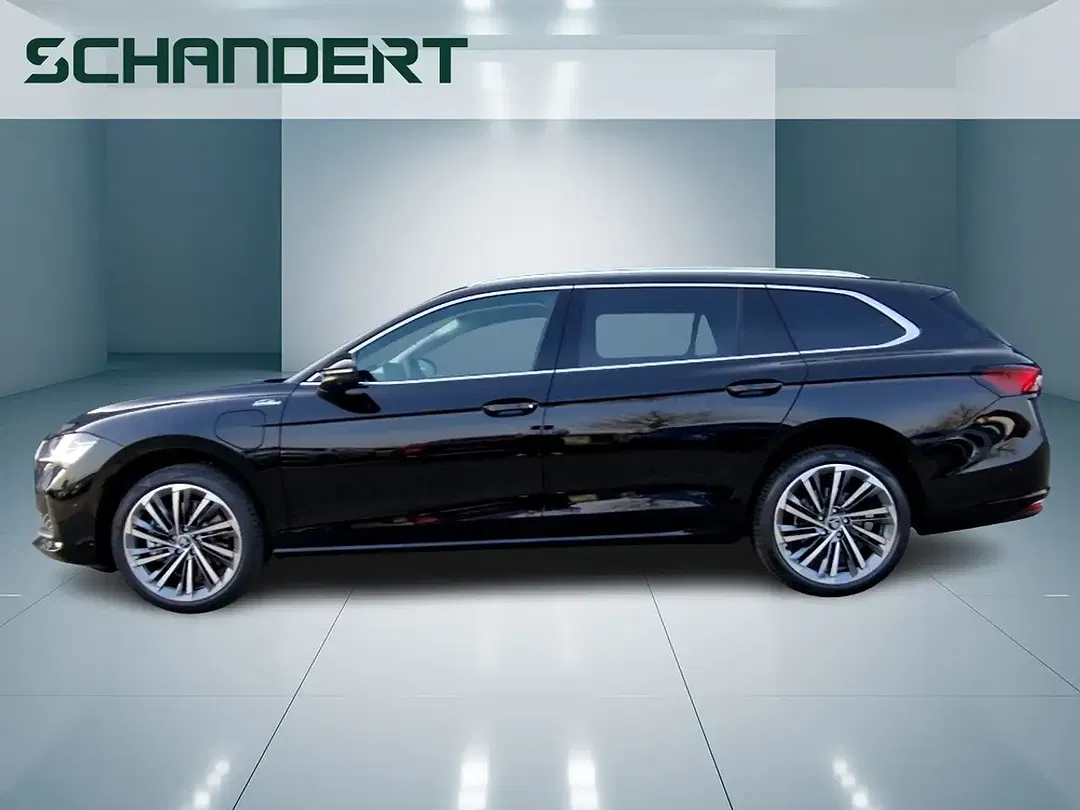 Skoda Superb - Thumbnail 2