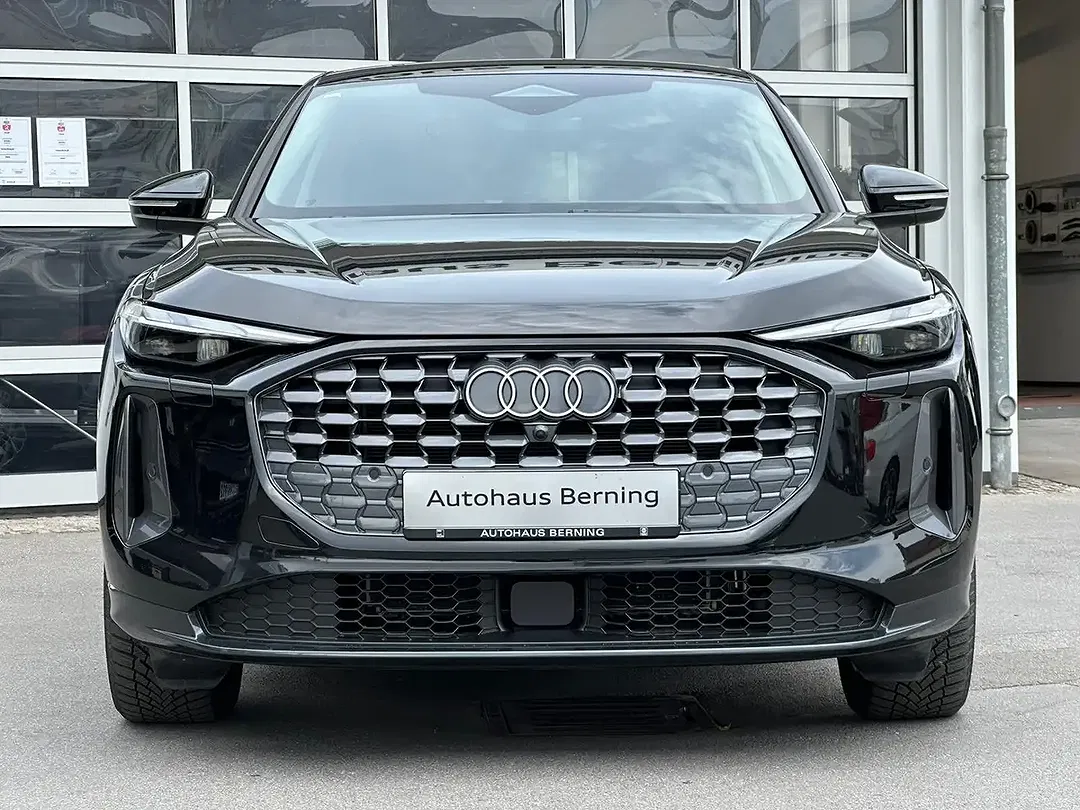Audi Q5 - Thumbnail 3