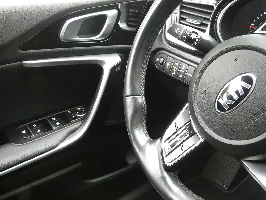 Kia Ceed SW / cee'd SW - Thumbnail 9