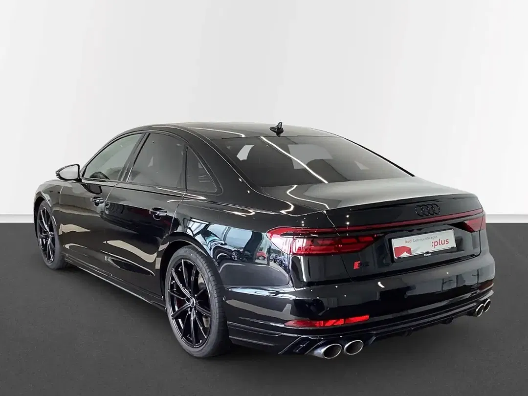 Audi S8 - Thumbnail 2