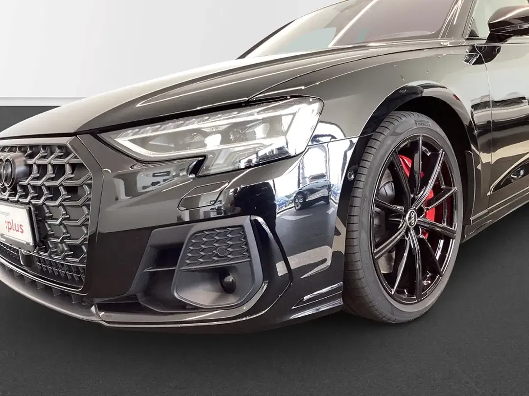 Audi S8 - Thumbnail 4