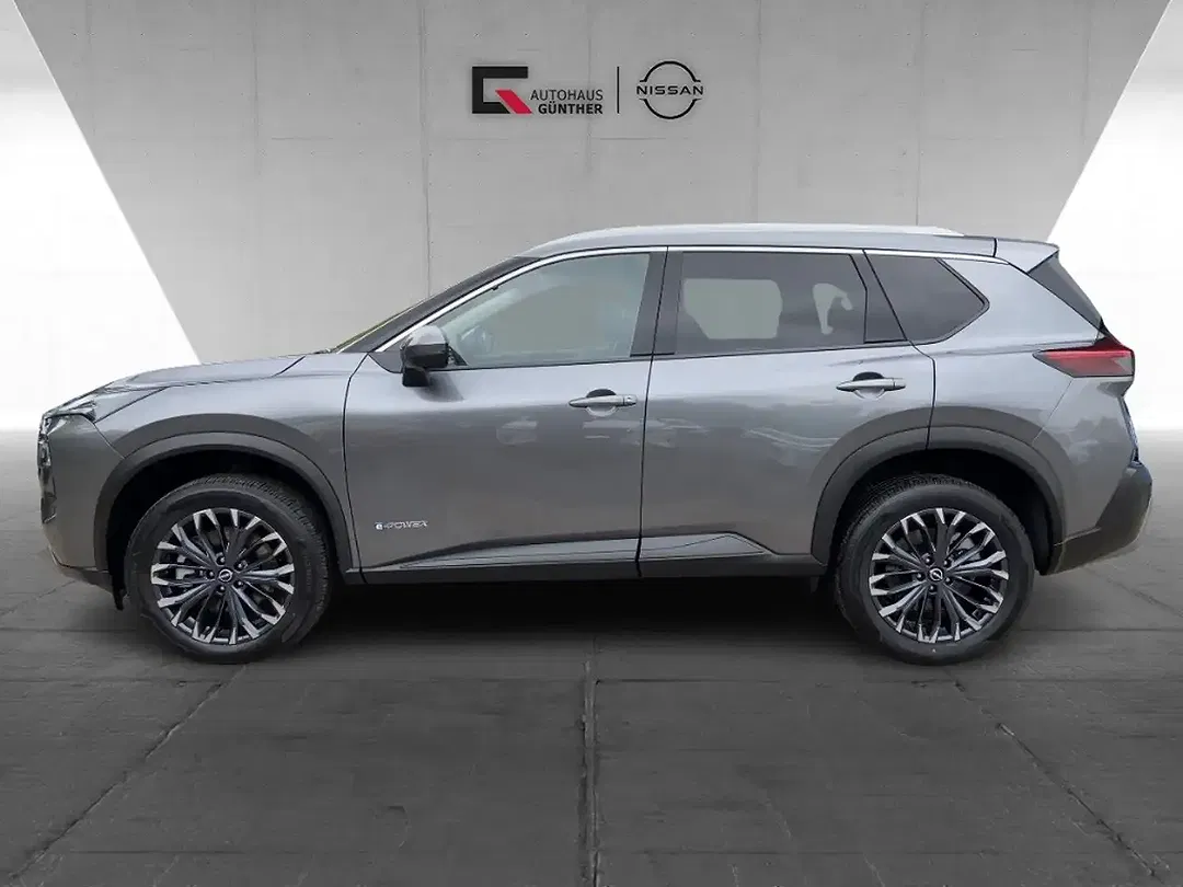 Nissan X-Trail - Thumbnail 1