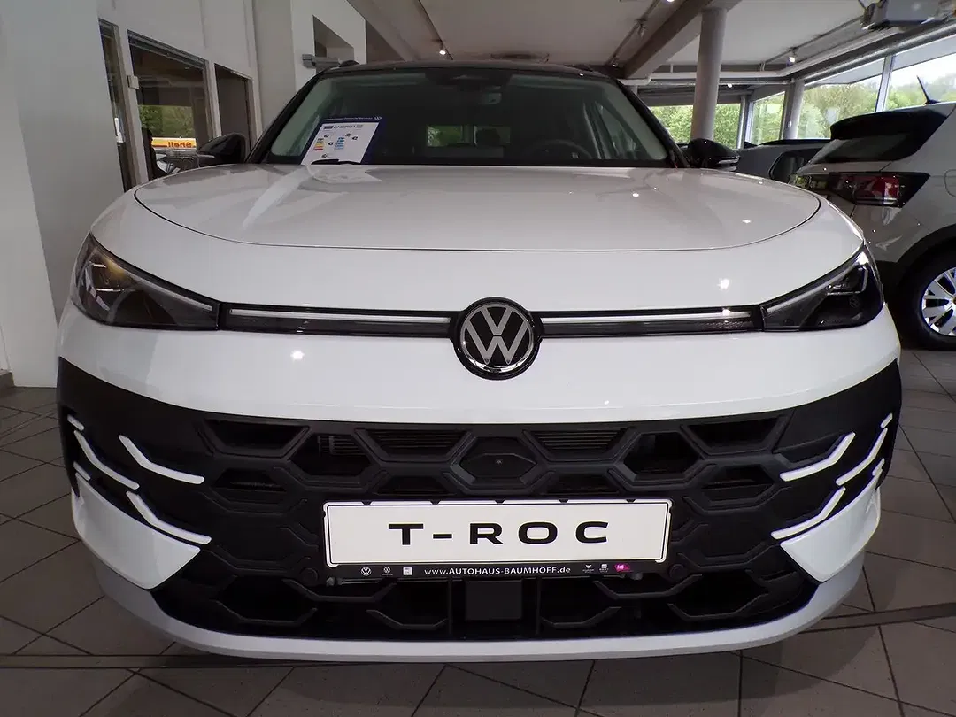 Volkswagen T-Roc - Thumbnail 4