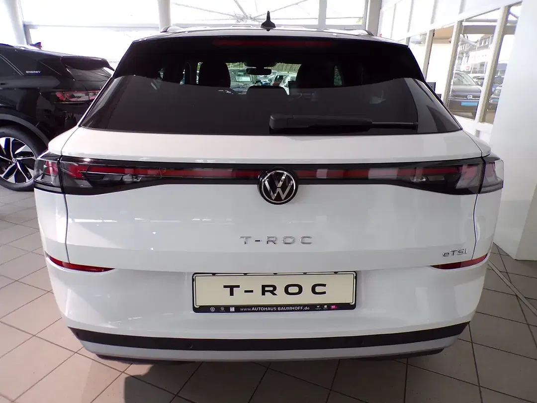 Volkswagen T-Roc - Thumbnail 8
