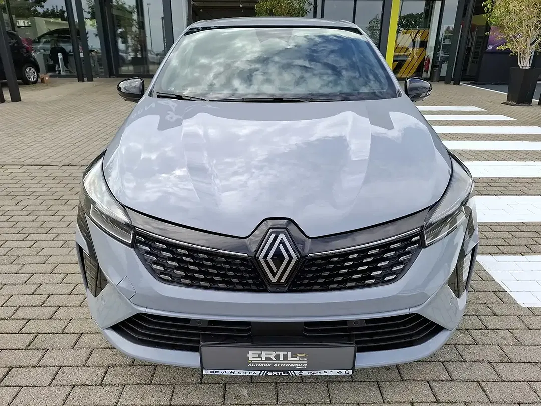 Renault Clio - Thumbnail 4